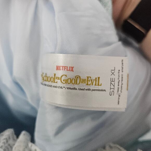 Netflix The School for Good and Evil Agatha Transformation Gown Evers Ball XL - Picture 8 of 16